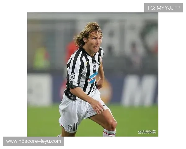 捷克传奇内德维德再成焦点：足坛精神象征再被热议